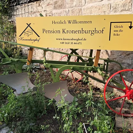 Kronenburghof 3*