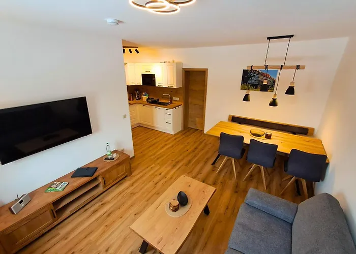 Kronenburghof Guest house