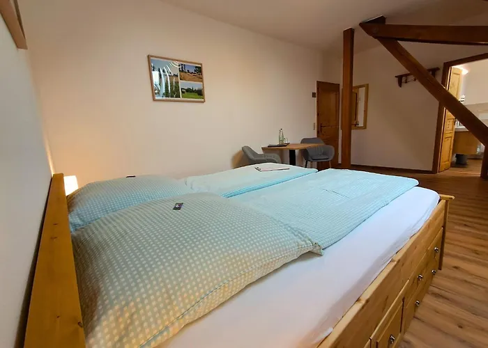 Kronenburghof 招待所 3*